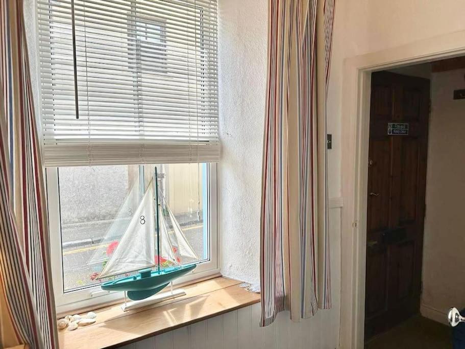 Ship Cottage Tenby Beach 50M Luaran gambar